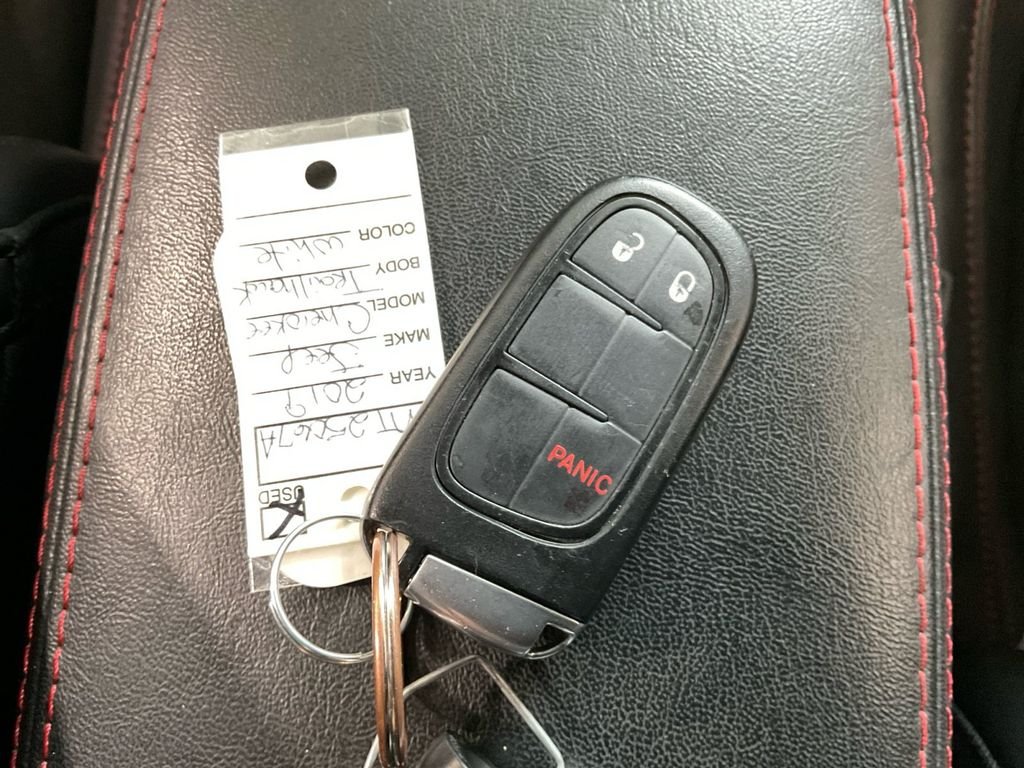 Used 2019 White Jeep Trailhawk image 36