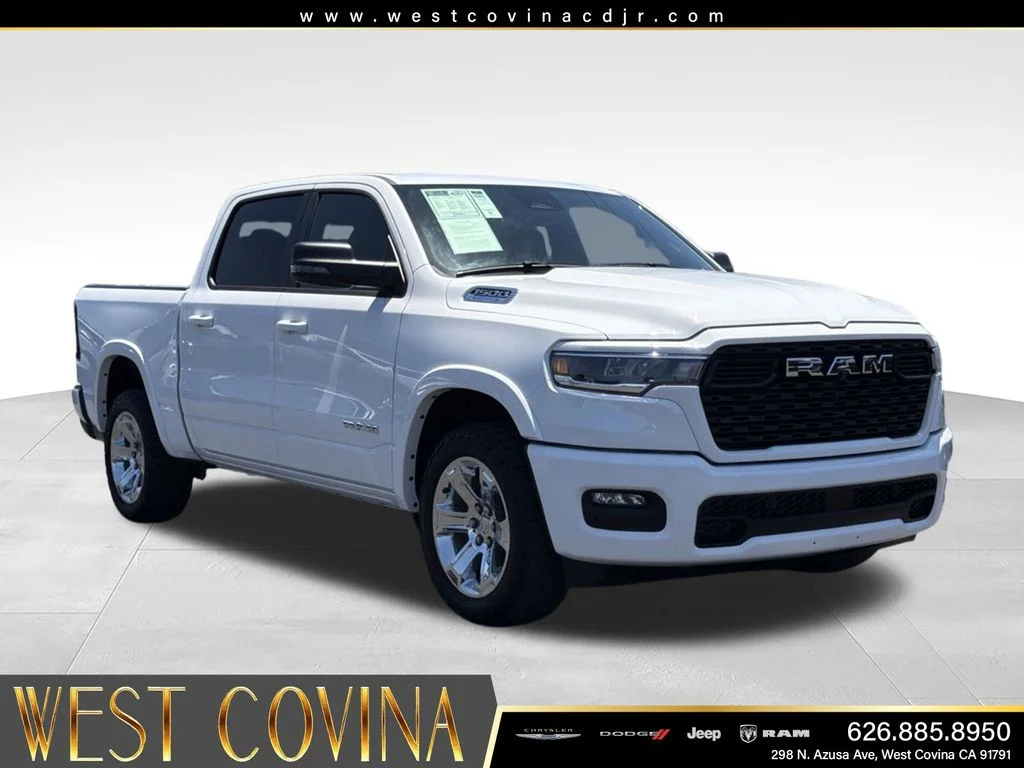 Used 2025 White Ram Big Horn/Lone Star image 1