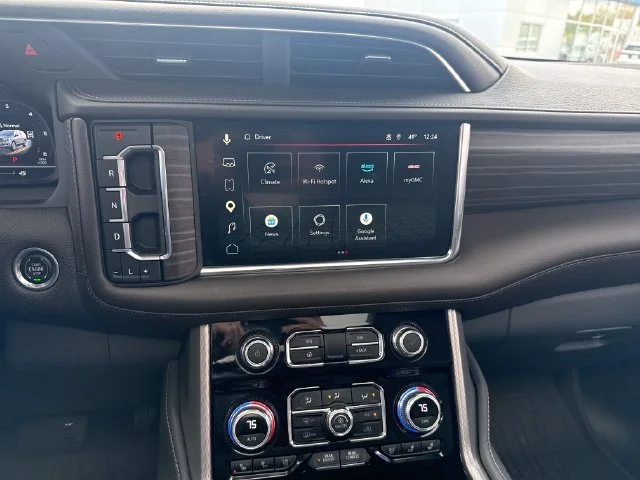 Used 2023 ONYX BLACK GMC Denali image 22
