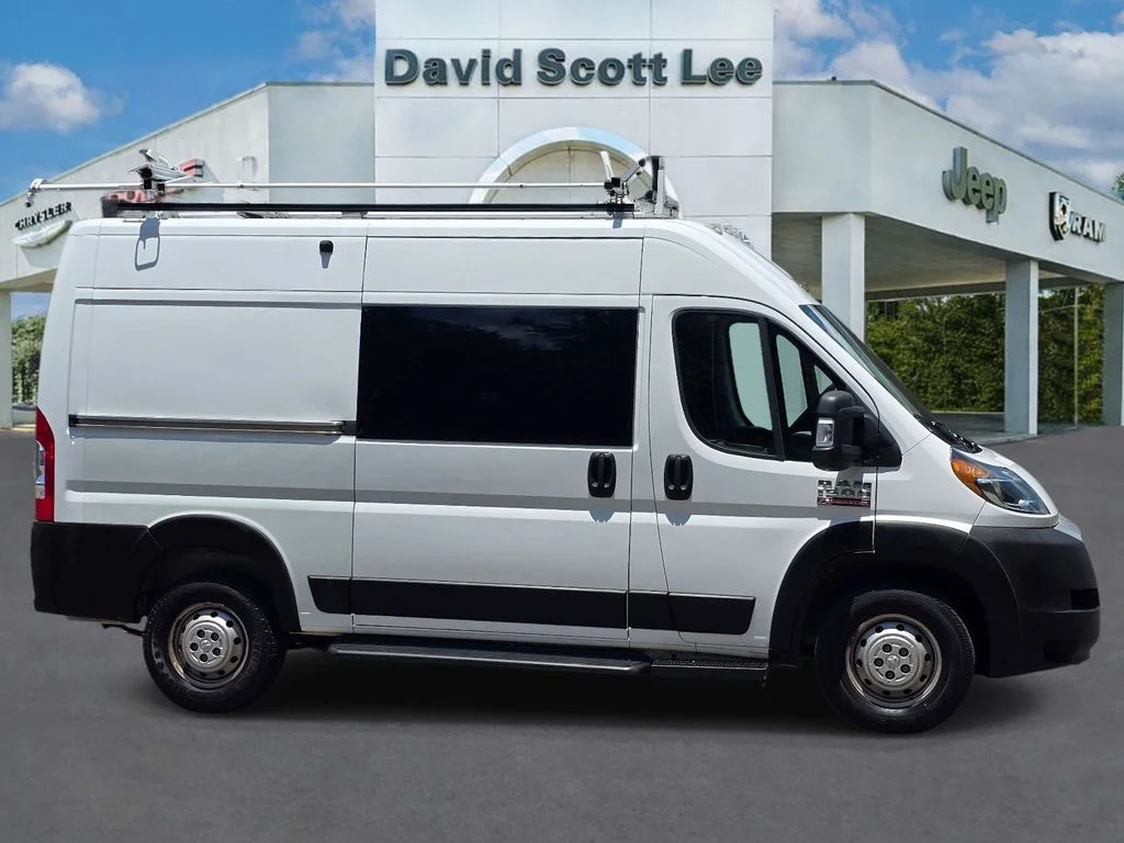 Used 2021 White Ram Base image 4