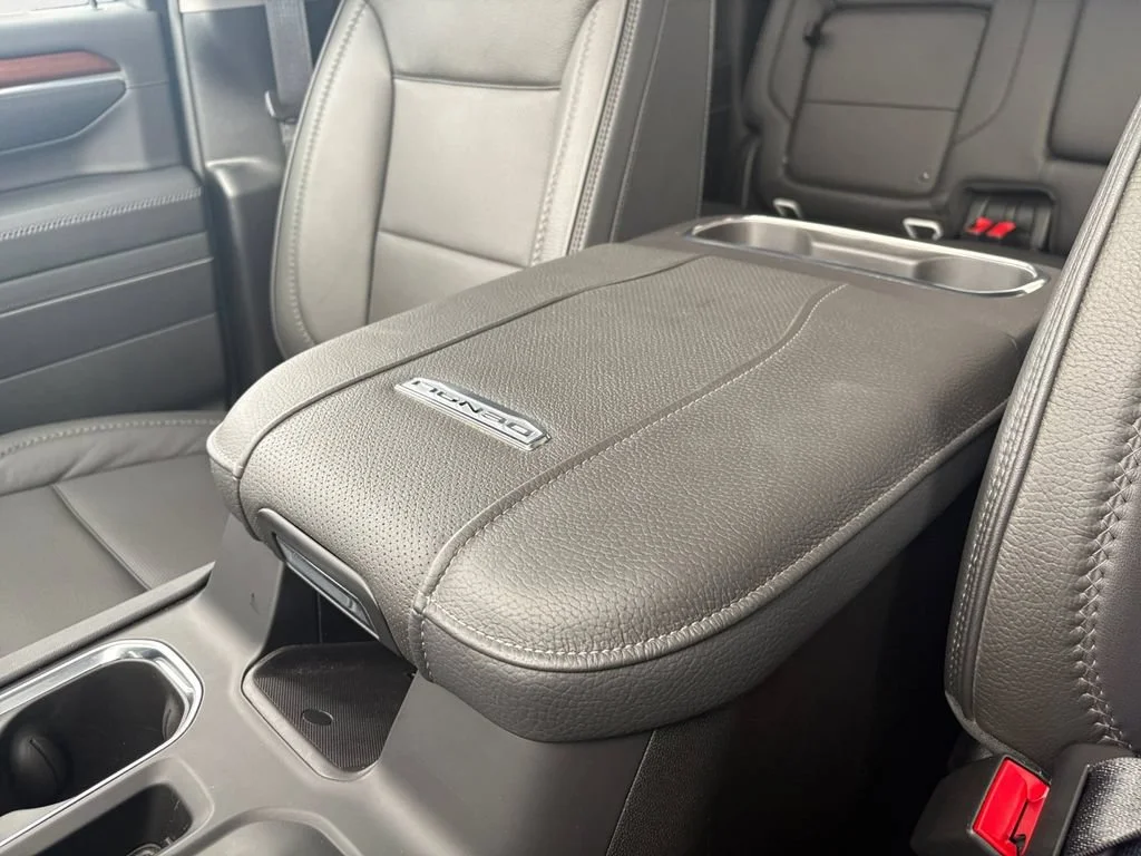 Used 2025 Summit White GMC Denali image 11