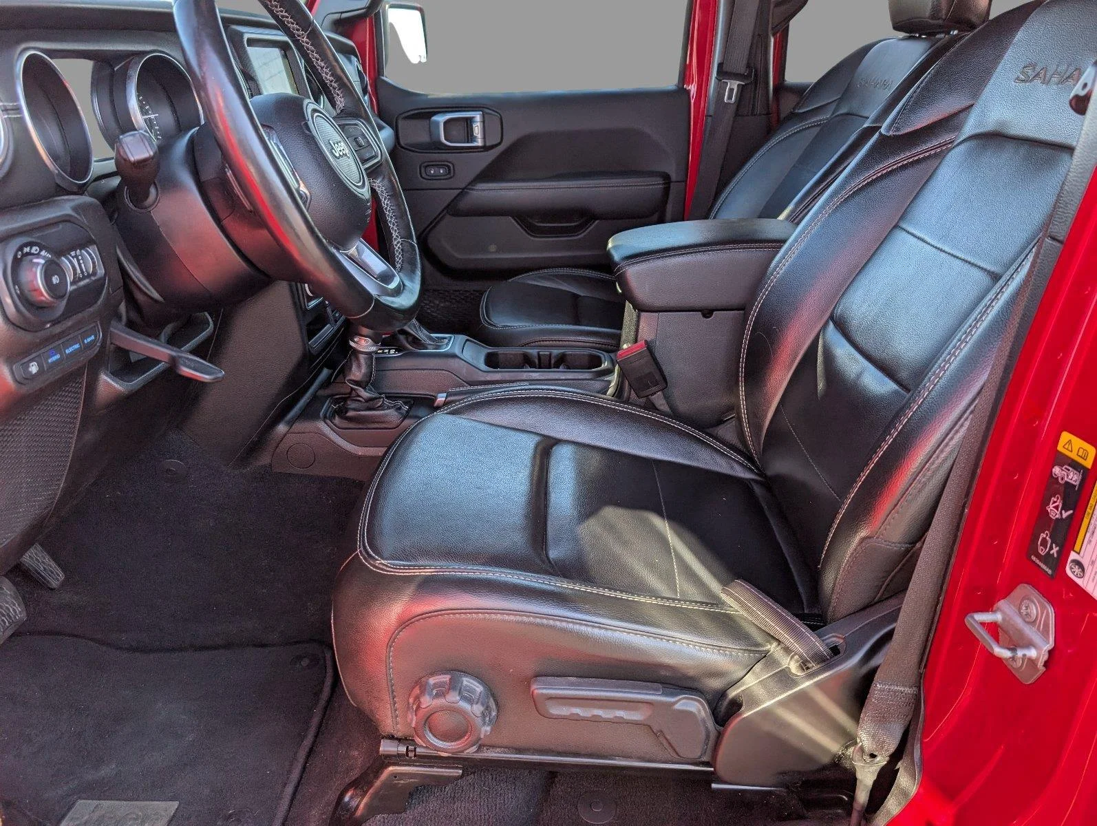 Used 2022 Firecracker Red Clearcoat Jeep Unlimited Sahara image 15