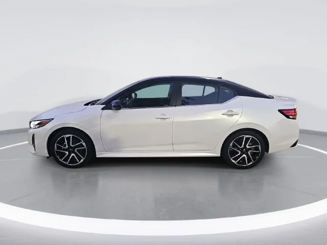 Used 2024 White Nissan SR image 6