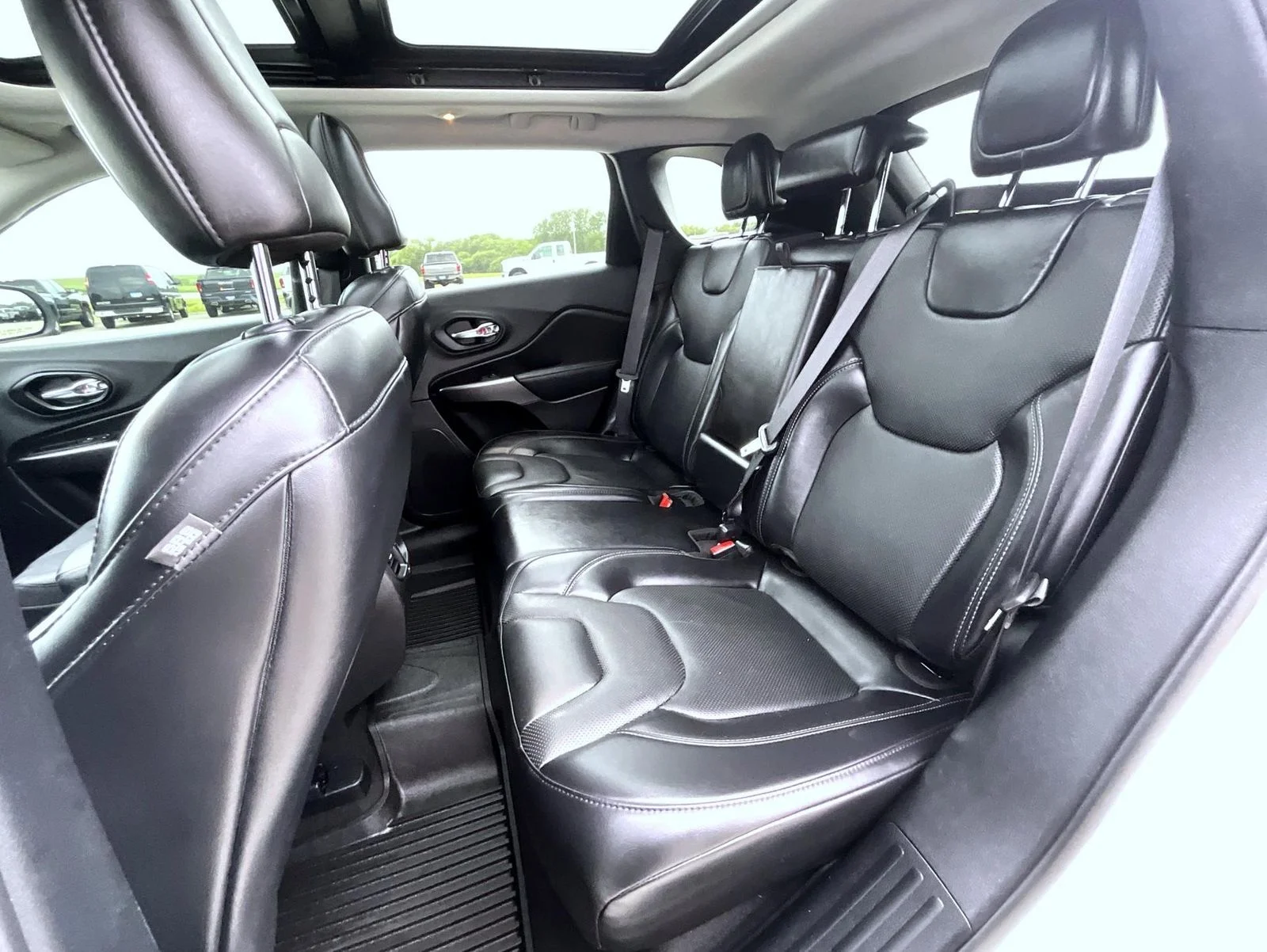 Used 2021 White Jeep Limited image 20