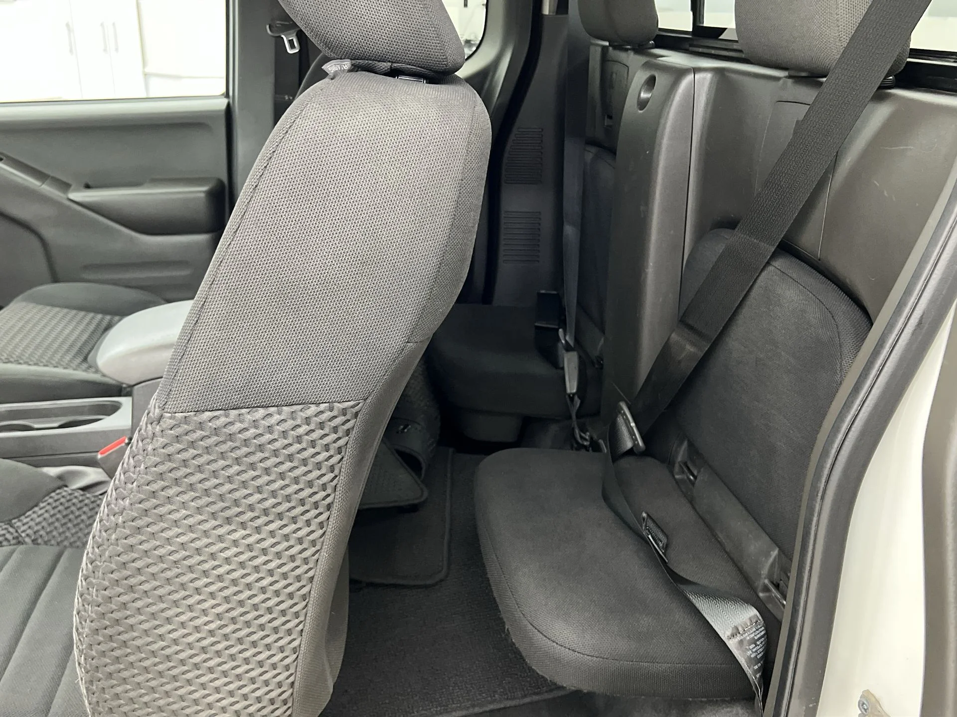 Used 2021 White Nissan SV image 11