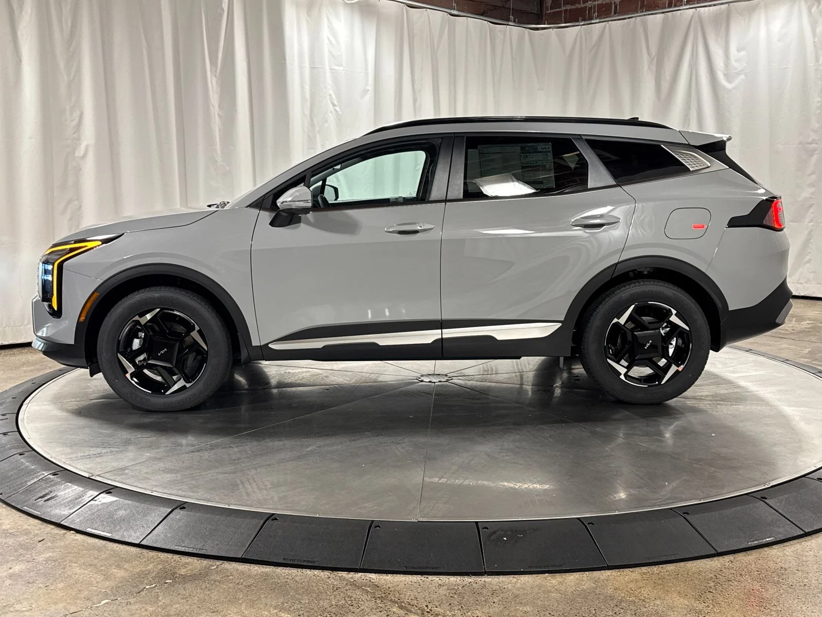 New 2026 Wolf Gray Kia EX image 8