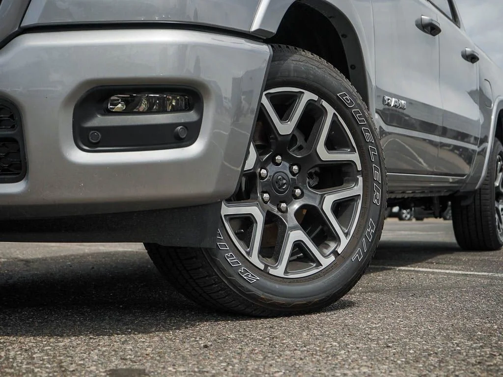 2026 RAM 1500 Laramie - Photo 6