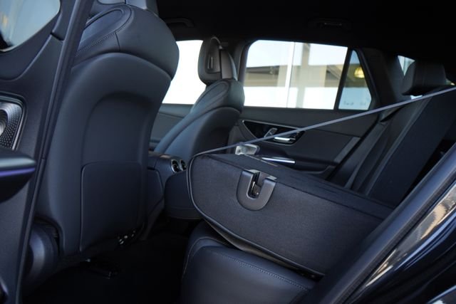 New 2026 Graphite Grey Metallic Mercedes-Benz GLC 300 image 28