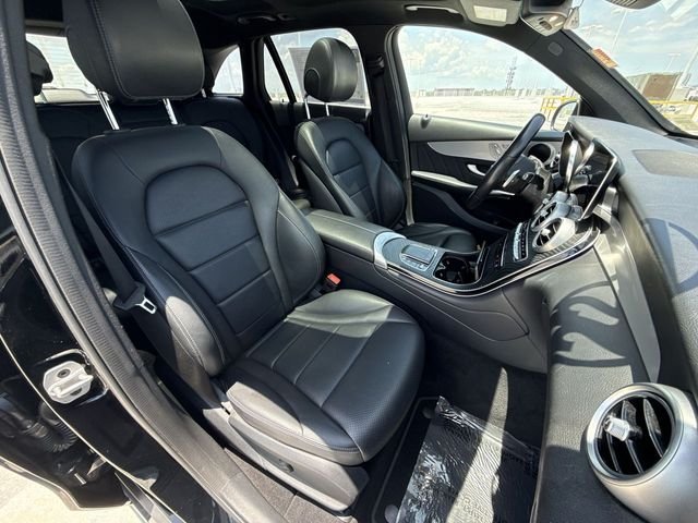 Used 2022 Black Mercedes-Benz GLC 300 image 26