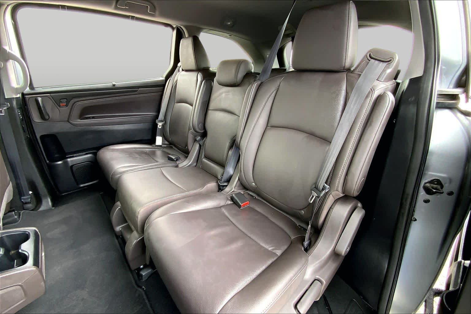 Used 2019 Lunar Silver Metallic Honda EX-L w/Navi/RES image 20