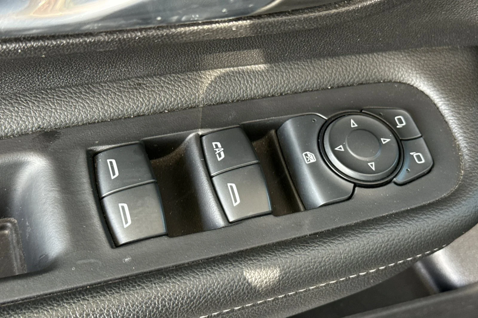 2024 GMC Terrain SLE - Photo 15