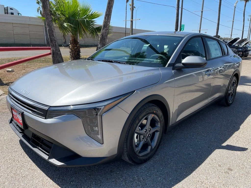 New 2026 Gray Kia LXS image 3