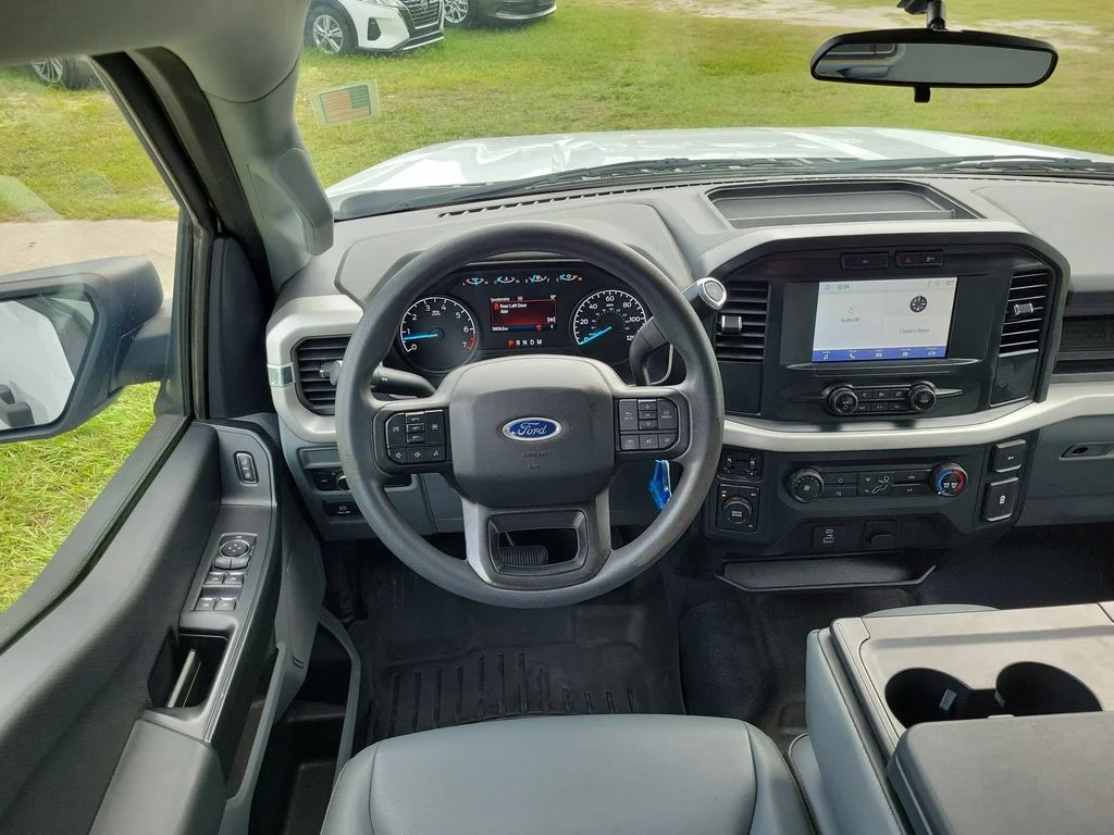 Used 2022 Oxford White Ford XL image 11