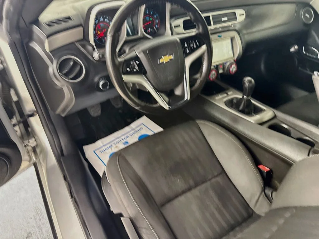 Used 2014 Silver Chevrolet 1LS image 24
