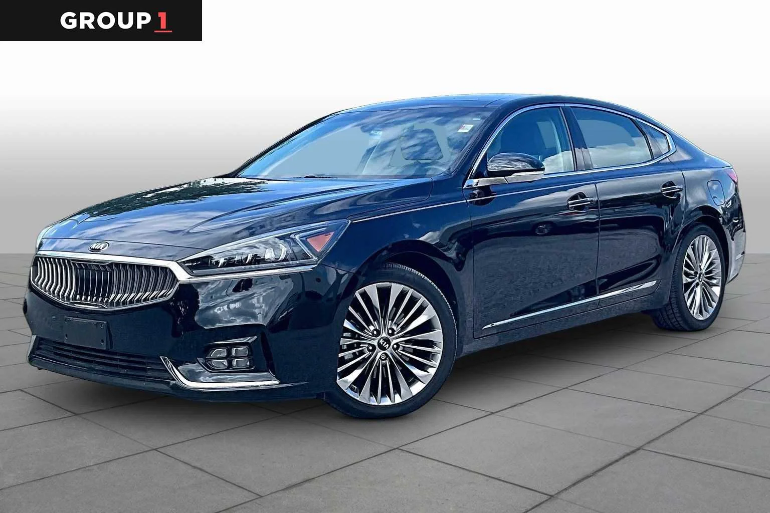 2019 Kia Cadenza Limited's photo