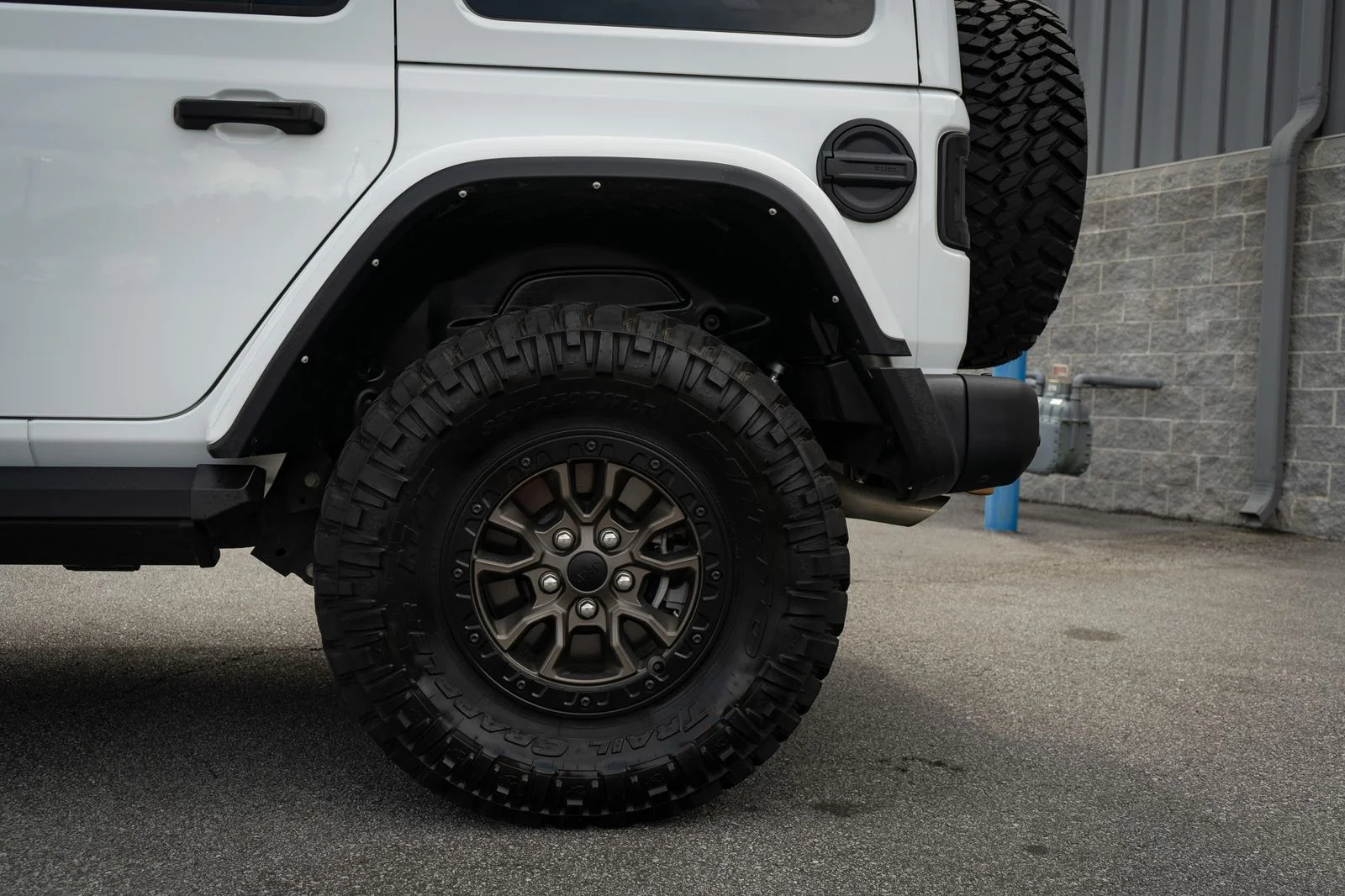 Used 2022 White Jeep Unlimited Rubicon 392 image 16