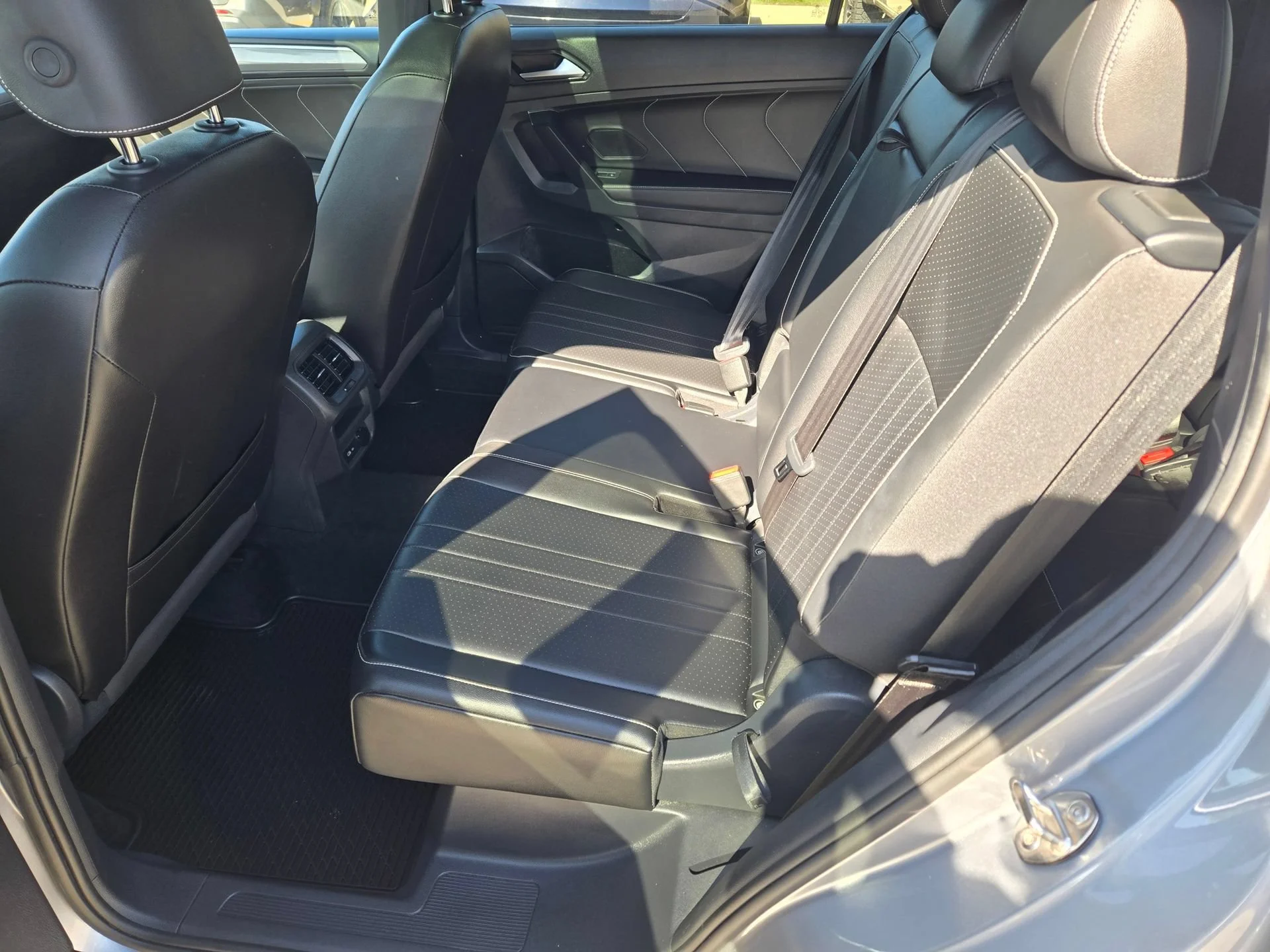 2024 Volkswagen Tiguan SE R-LINE BLACK - Photo 27