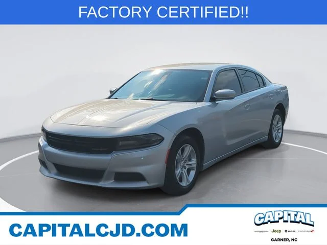 Used 2021 Silver Dodge SXT image 1