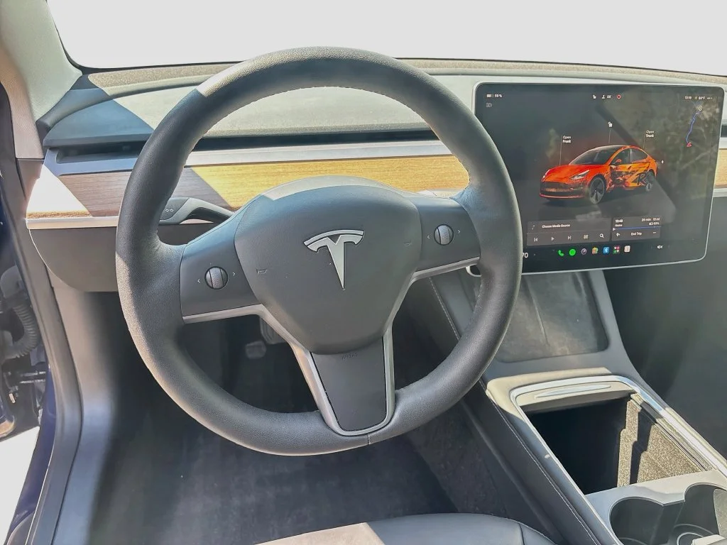 Used 2023 Deep Blue Metallic Tesla Base image 10