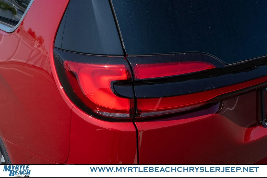 New 2026 Red Hot Pearl-Coat Exterior Paint Chrysler Pinnacle image 11