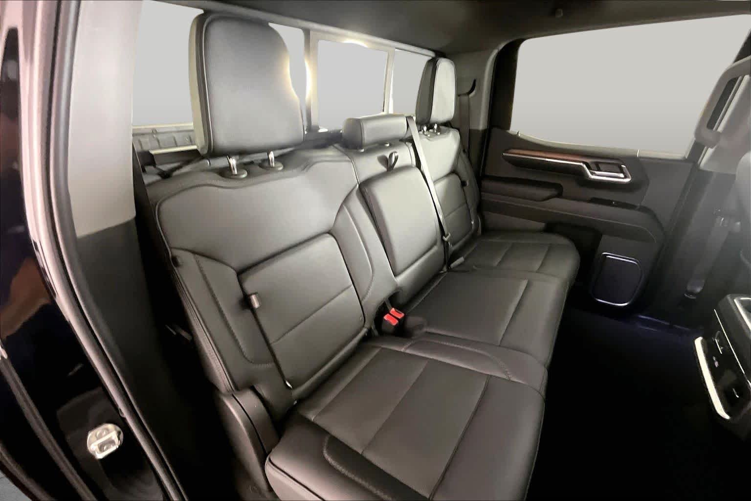 Used 2024 Onyx Black GMC Denali image 19
