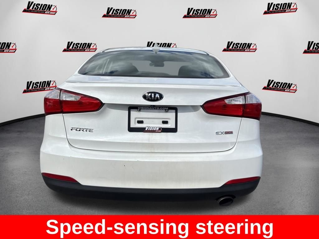 Used 2016 White Kia EX image 7