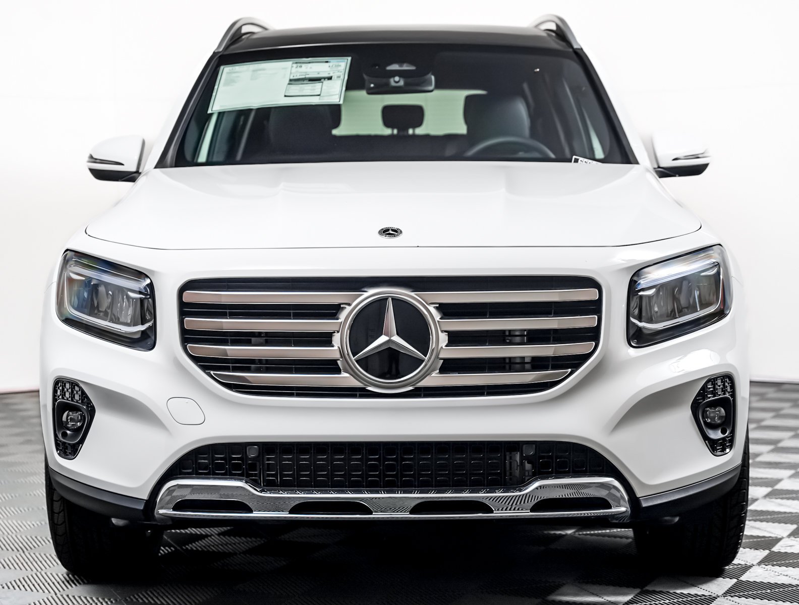New 2026 Polar White Mercedes-Benz GLB 250 image 6