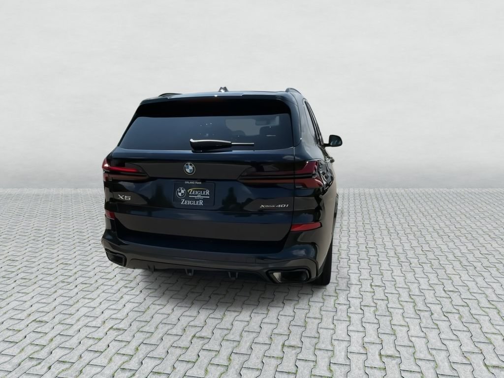 New 2026 Carbon Black Metallic BMW xDrive40i image 7