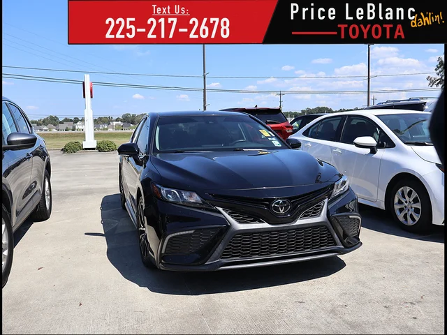 2023 Toyota Camry SE