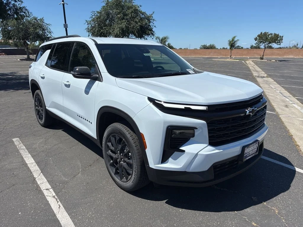 2026 Chevrolet Traverse AWD LT's photo