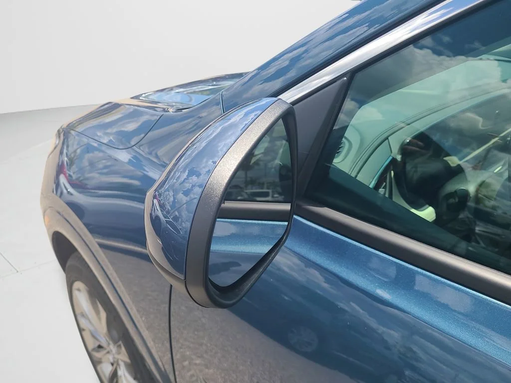 New 2026 Ocean Blue Metallic Buick Avenir image 26