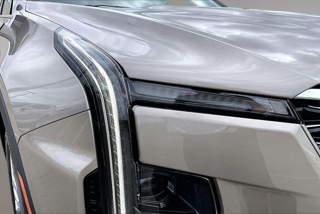 Used 2024 Brown Cadillac Premium Luxury image 31