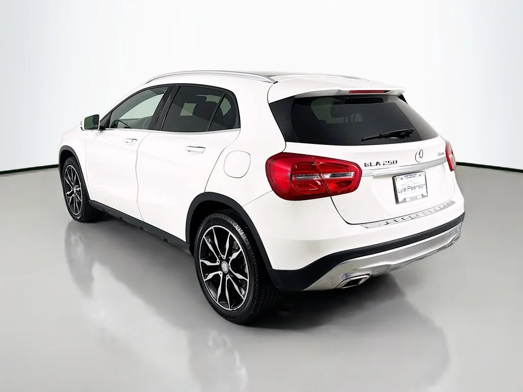 Used 2016 Cirrus White Mercedes-Benz GLA 250 image 3