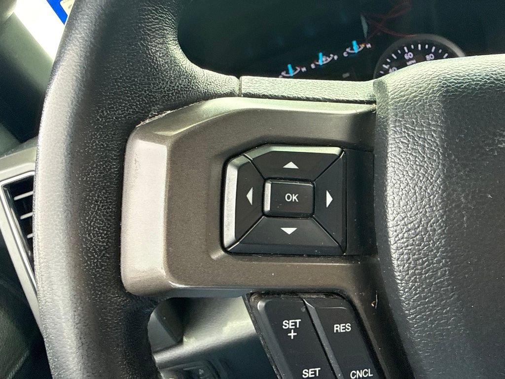 Used 2019 Gray Ford XLT image 27