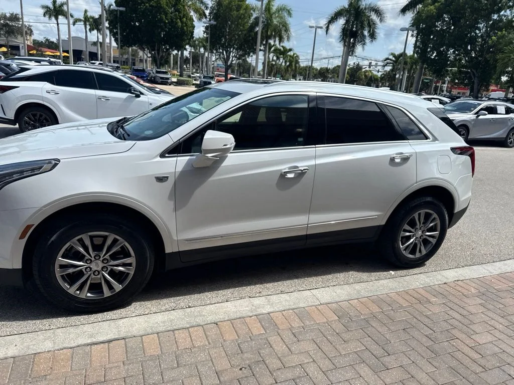 Used 2023 White Cadillac Premium Luxury image 4