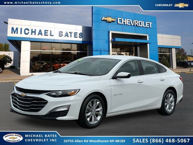 Used 2024 Summit White Chevrolet 1LT image 1