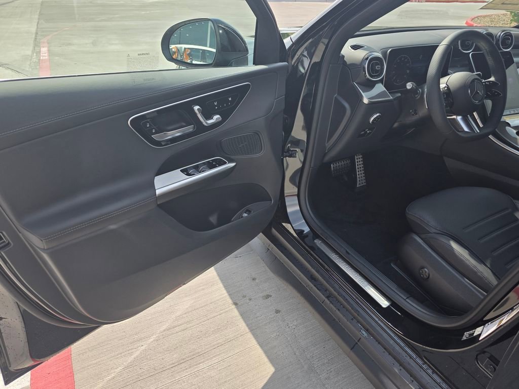 New 2026 Black Mercedes-Benz GLC 300 image 42