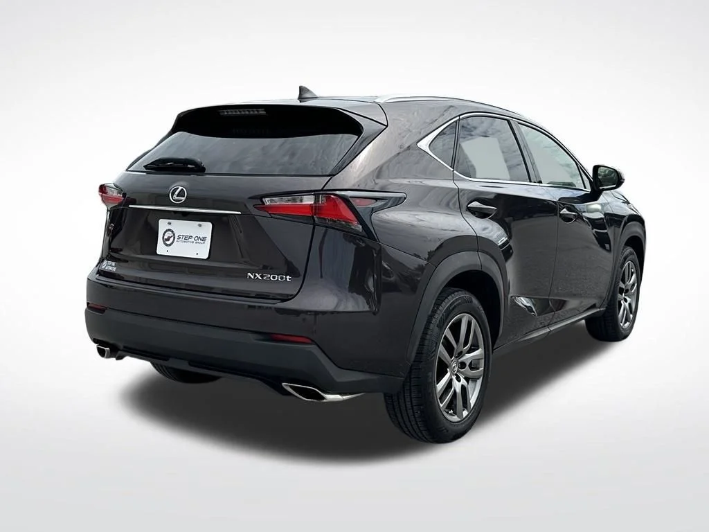 Used 2015 Red Lexus 200t image 7