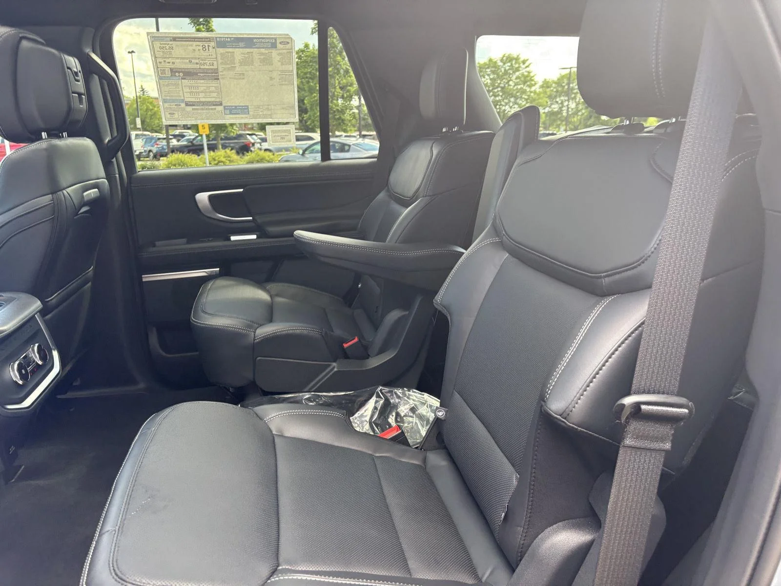 New 2026 Glacier Gray Metallic Tri-Coat Ford Platinum® image 20