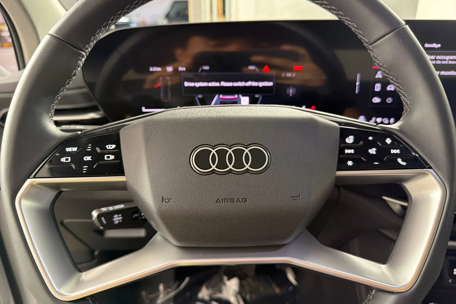 Used 2025 Glacier White Metallic Audi Premium Plus 2.0 TFSI quattro image 23
