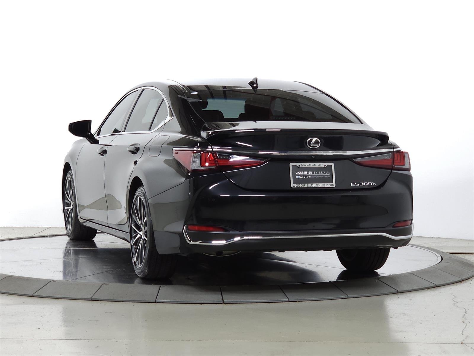 Certified Used 2024 Caviar Lexus PREMIUM image 6