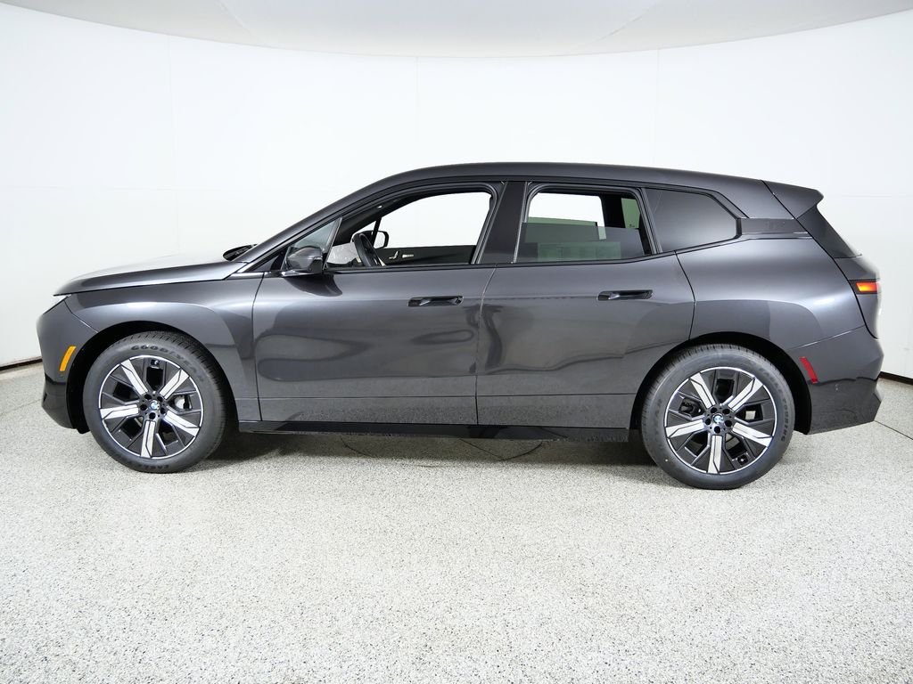 2026 BMW iX 60 - Photo 15
