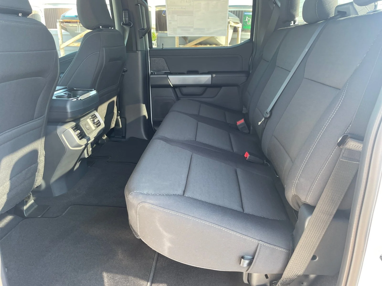 New 2026 Oxford White Ford XLT image 18