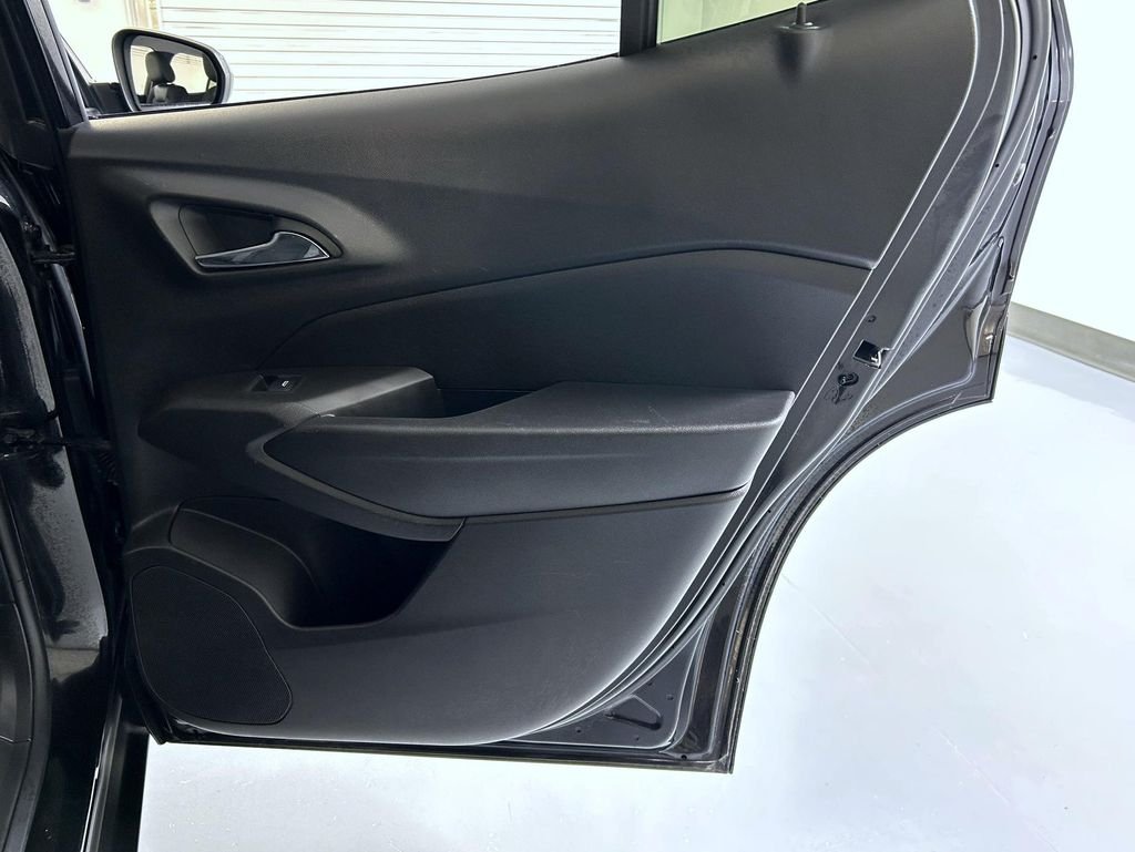 Used 2025 Black Chevrolet LT image 17