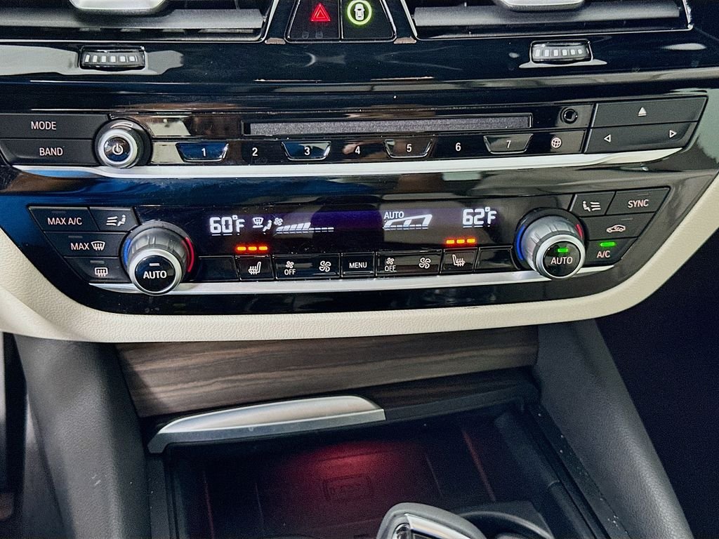 Used 2019 Bluestone Metallic BMW 530i image 16