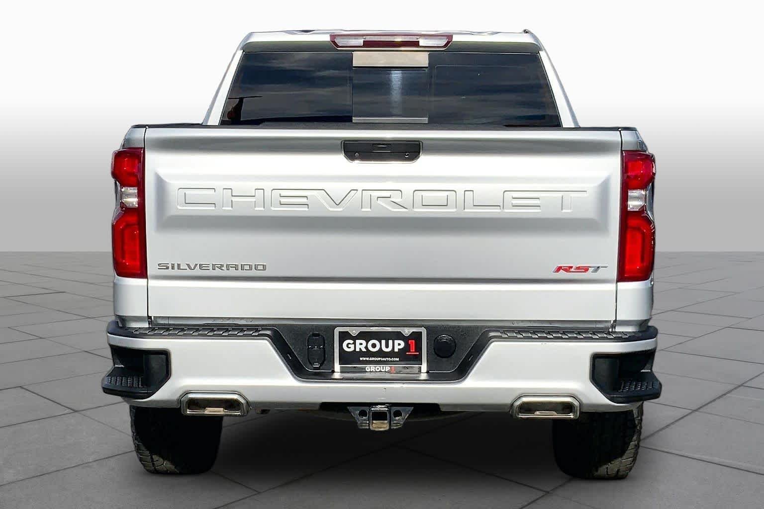 Used 2021 Silver Ice Metallic Chevrolet RST image 5