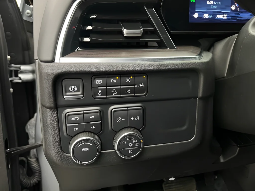 Used 2025 Sterling Gray Metallic Chevrolet Z71 image 35