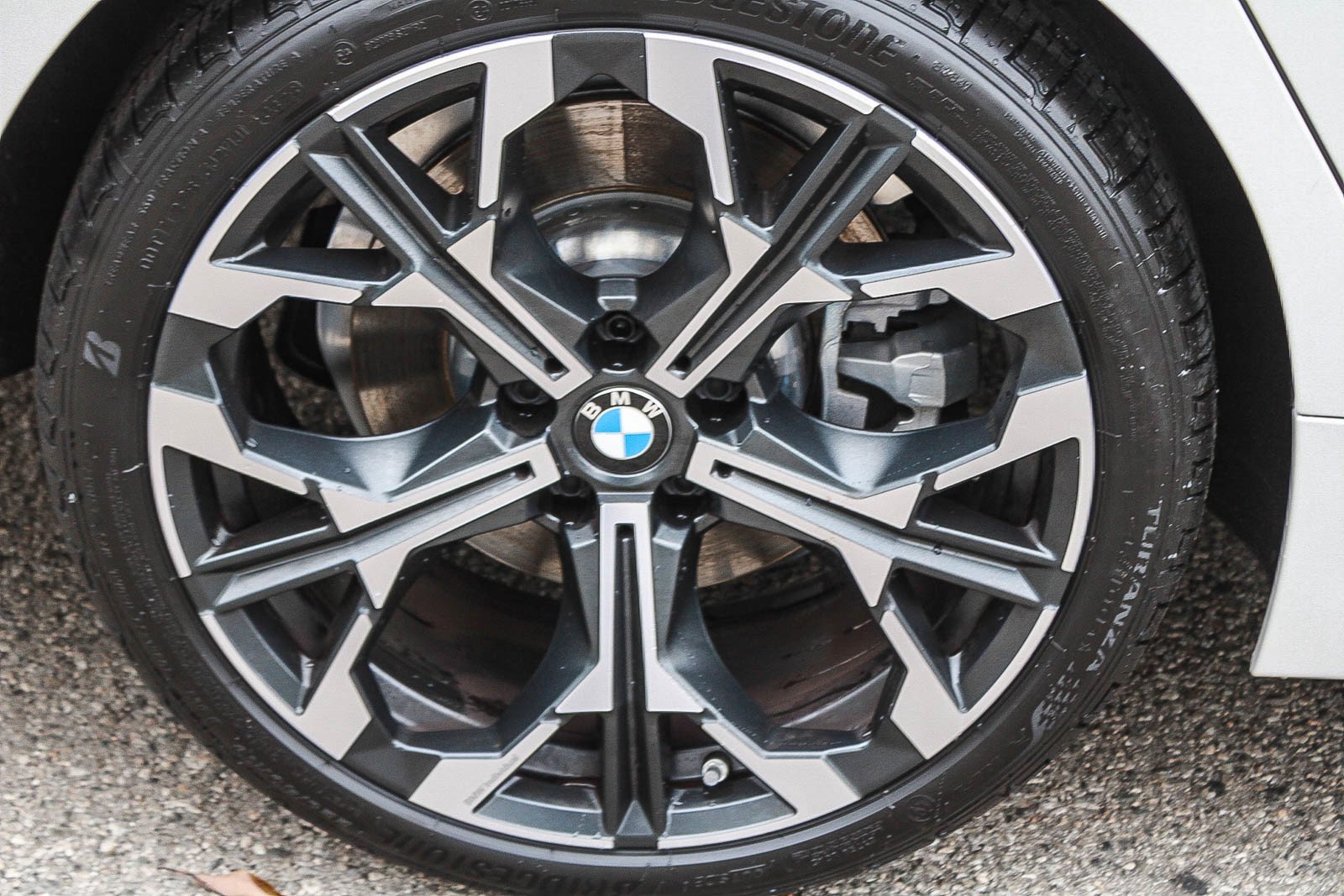 Used 2026 Alpine White BMW 330i image 7