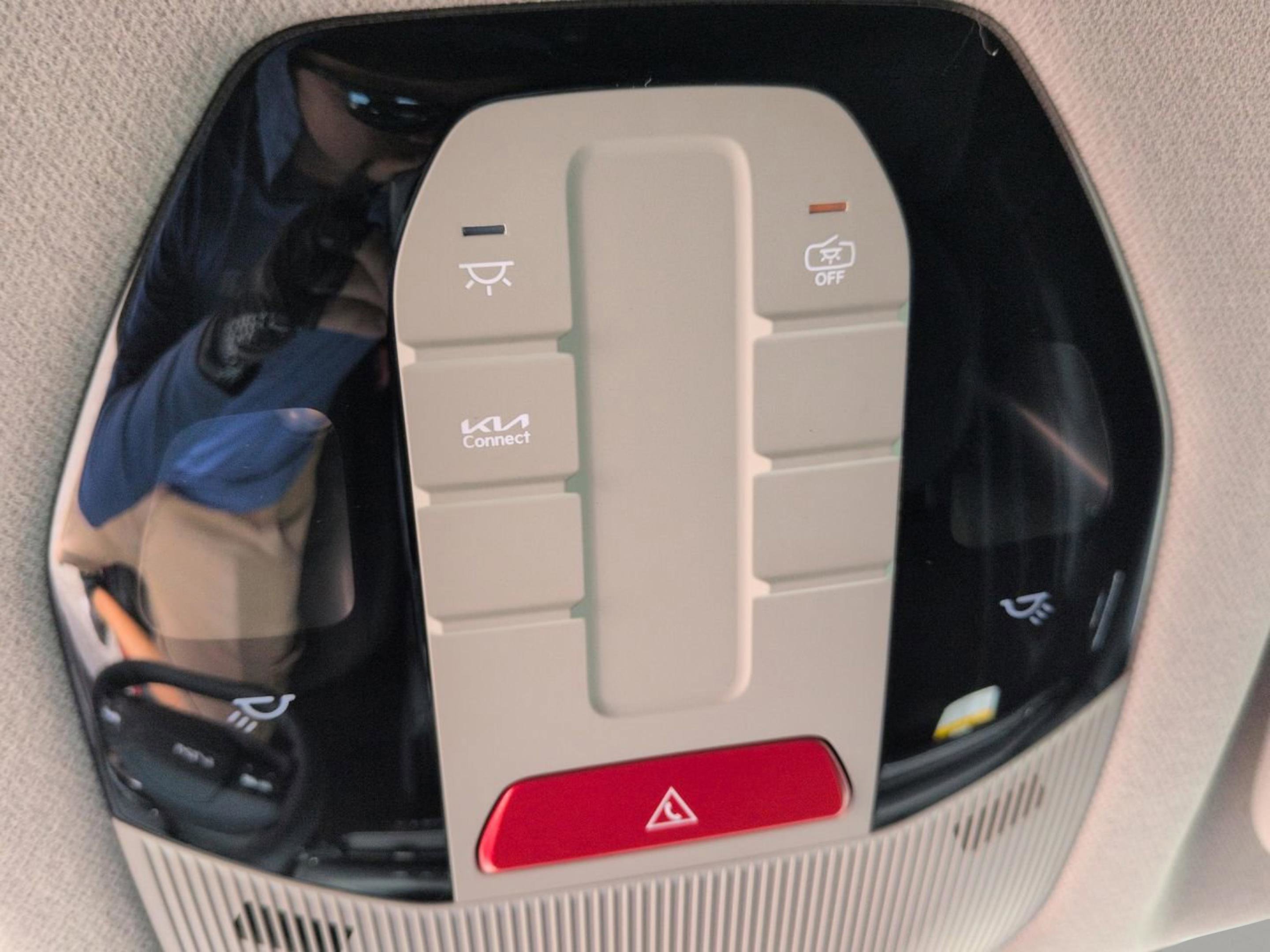 New 2026 Currant Red Kia LXS image 21