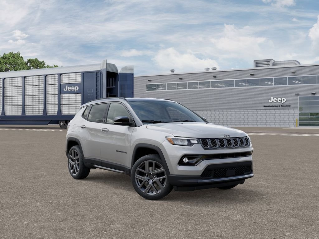 New 2026 Silver Zynith Metallic Clear-Coat Exterior Paint Jeep Limited image 5